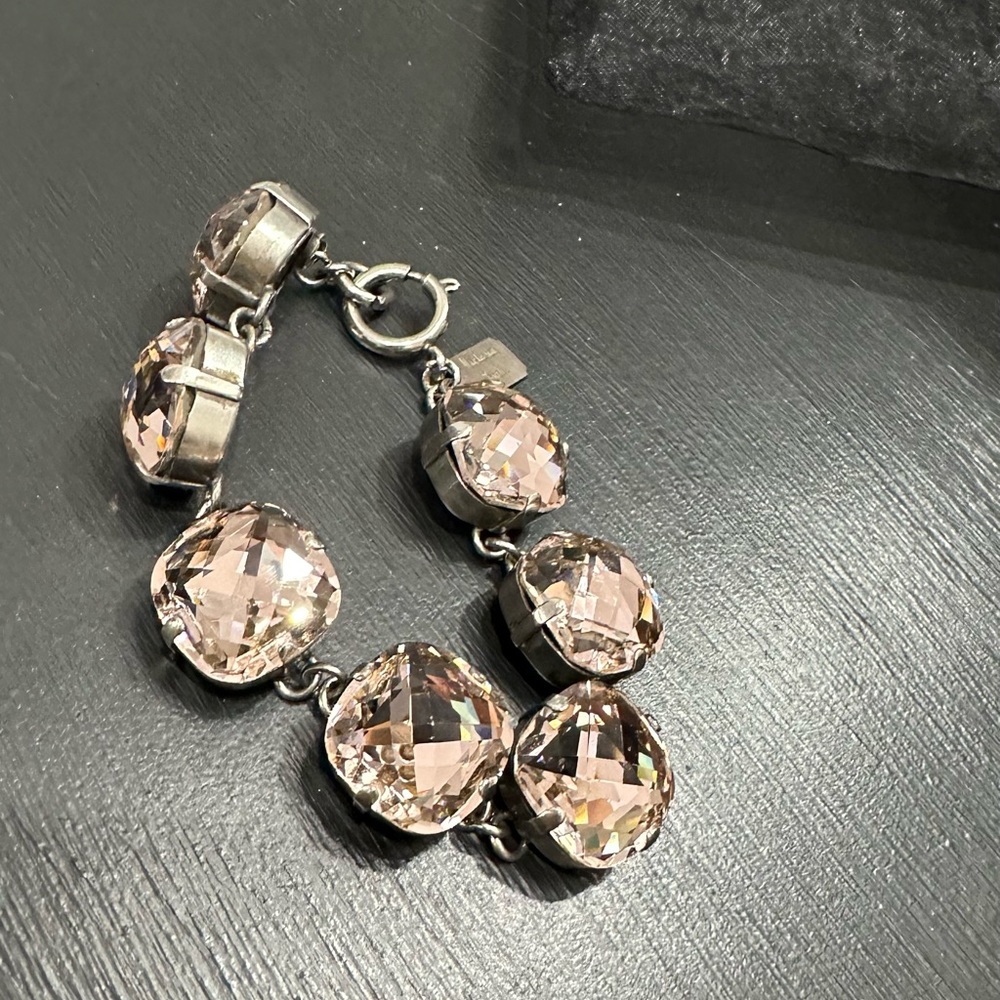 Victoria Lynn rose/pink stone bracelet